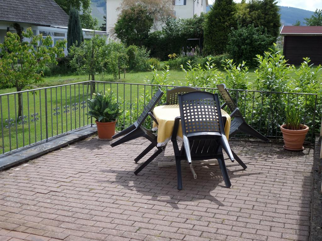 Ferienwohnungen Und Gaestezimmer Peter Busch Bernkastel-Kues Exterior foto