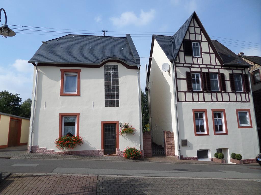 Ferienwohnungen Und Gaestezimmer Peter Busch Bernkastel-Kues Exterior foto