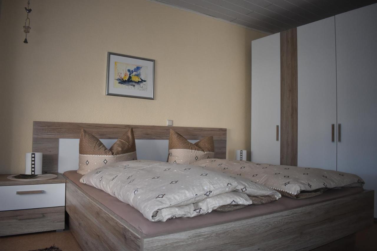 Ferienwohnungen Und Gaestezimmer Peter Busch Bernkastel-Kues Exterior foto